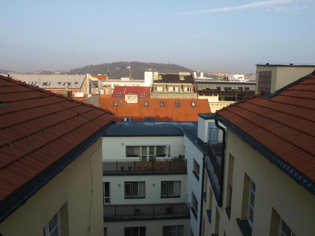 Church Pension Praha - Husuv Dum Eksteriør bilde