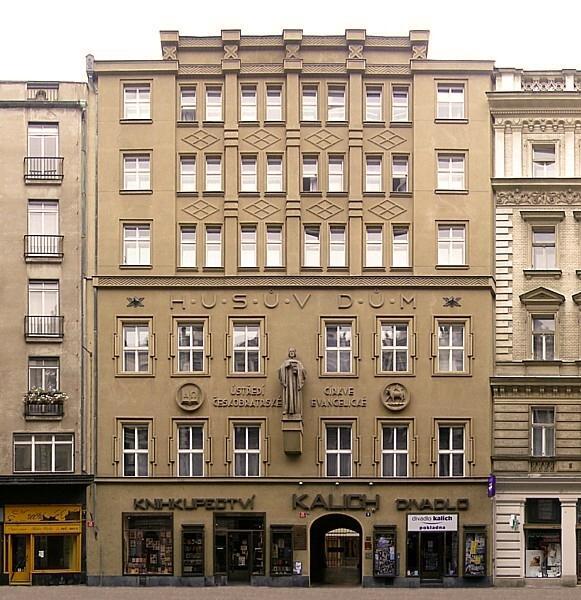 Church Pension Praha - Husuv Dum Eksteriør bilde
